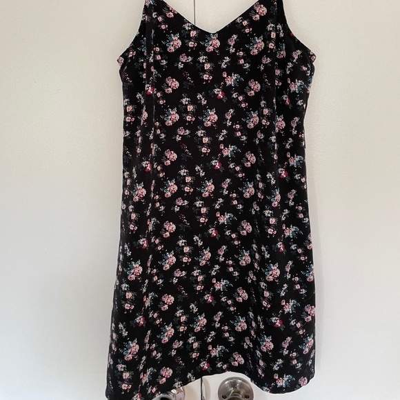 H and M Divided Top and Slip Dress Set Size 4 (S) - Picture 10 of 13